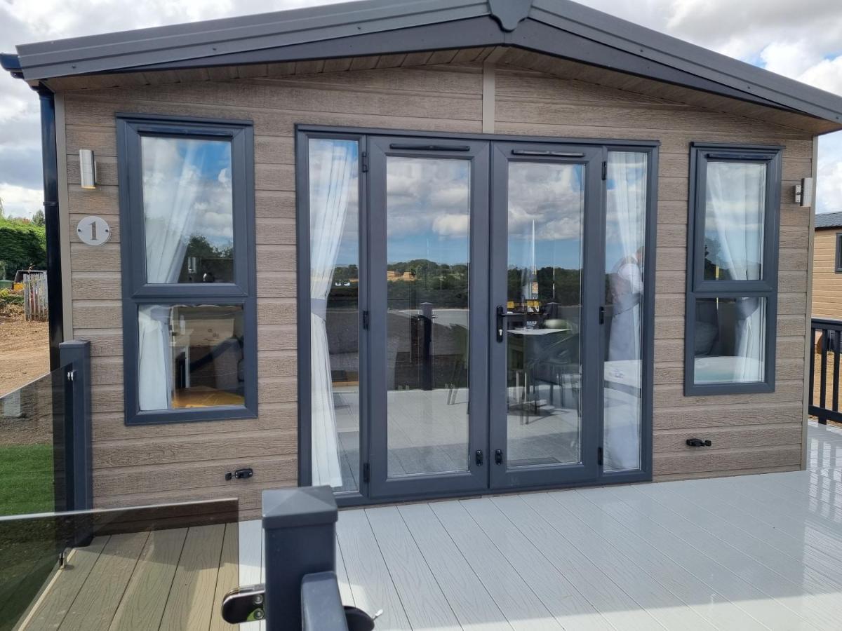 Brackenborough Lakes Resort Louth  Exterior photo