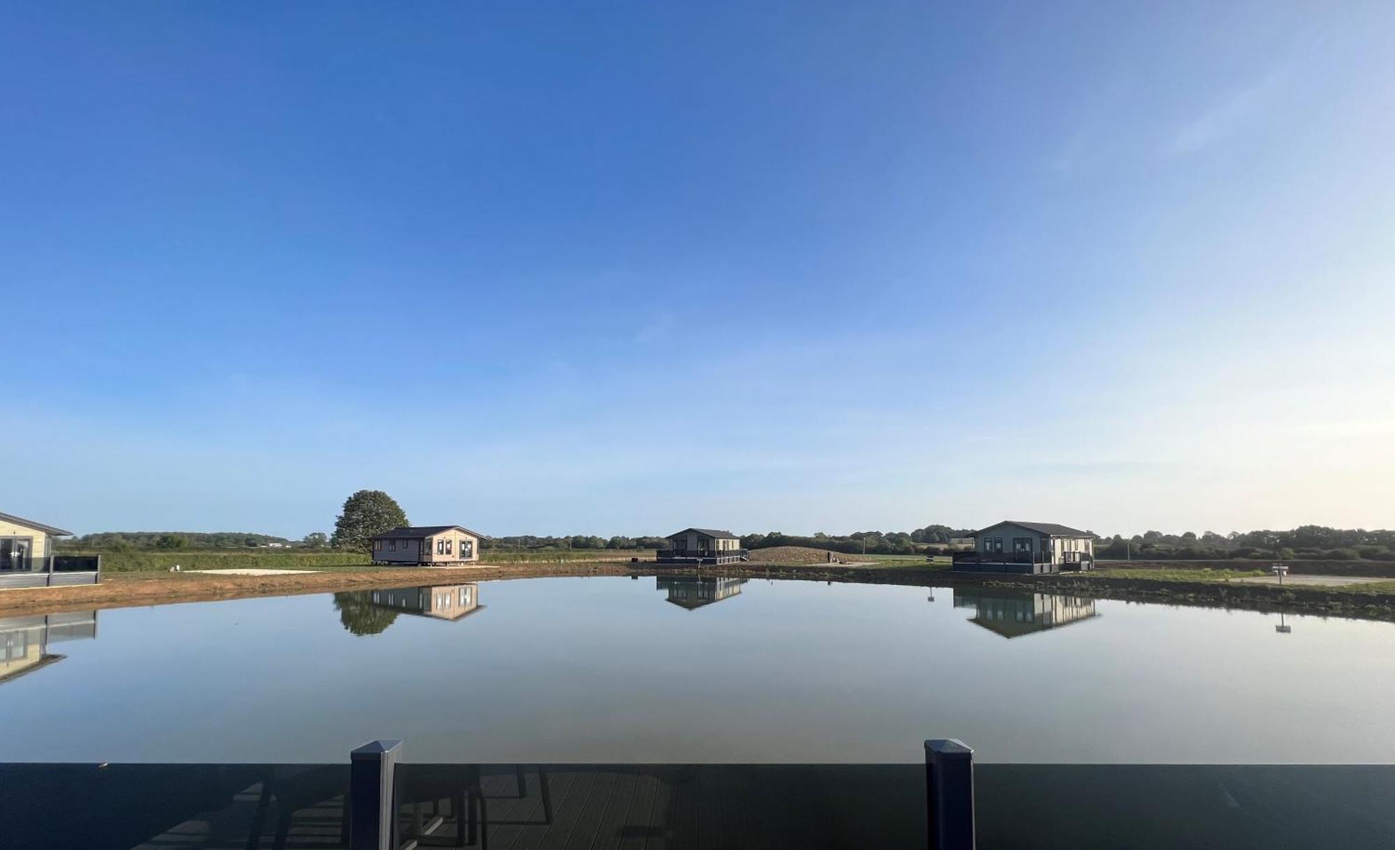 Brackenborough Lakes Resort Louth  Exterior photo