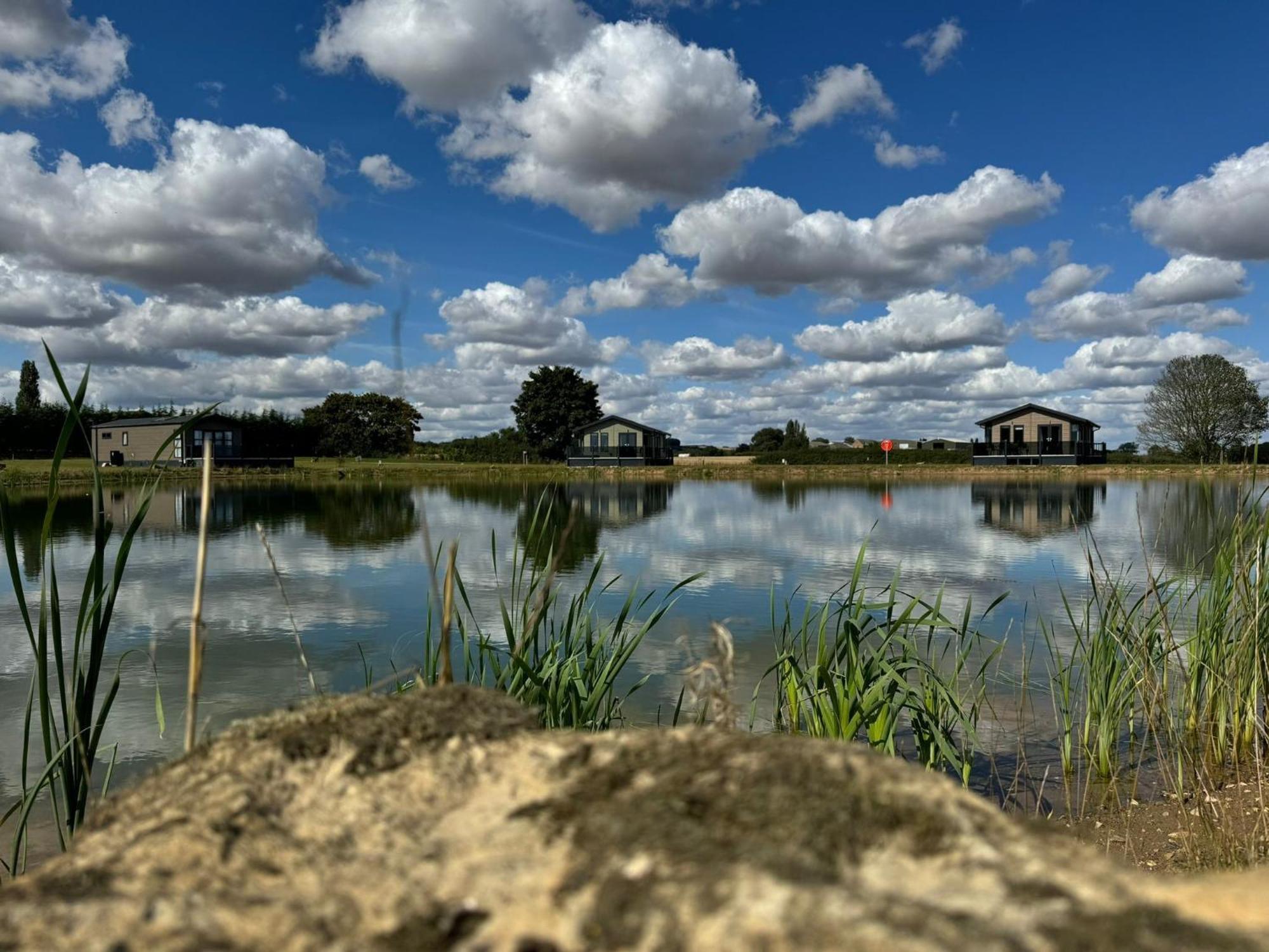 Brackenborough Lakes Resort Louth  Exterior photo